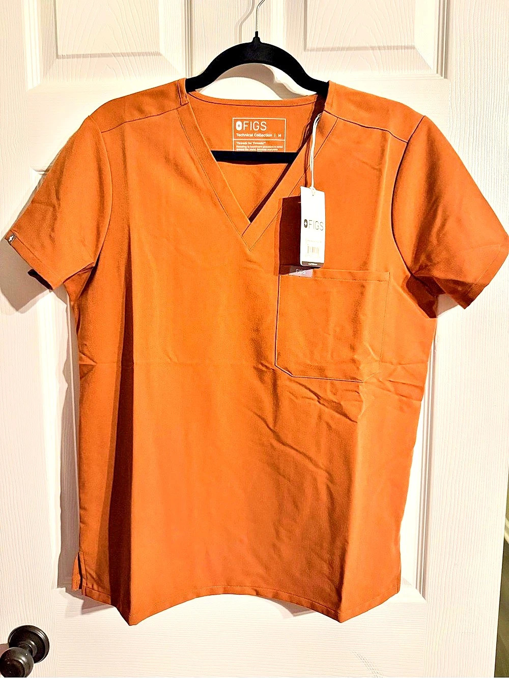 FIGS Cararins One Pocket Scrub Top Mocha - Size Medium NWT